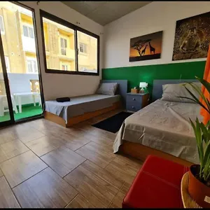 Affittacamere Room 6- Private Room With Private Terrace, Private Bathroom, Ac And Wifi, Sliema