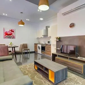 Chalet Apartments Apartment